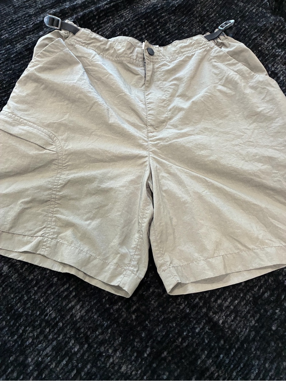 REI Lightweight Casual Shorts in Light OLIVE GREEN